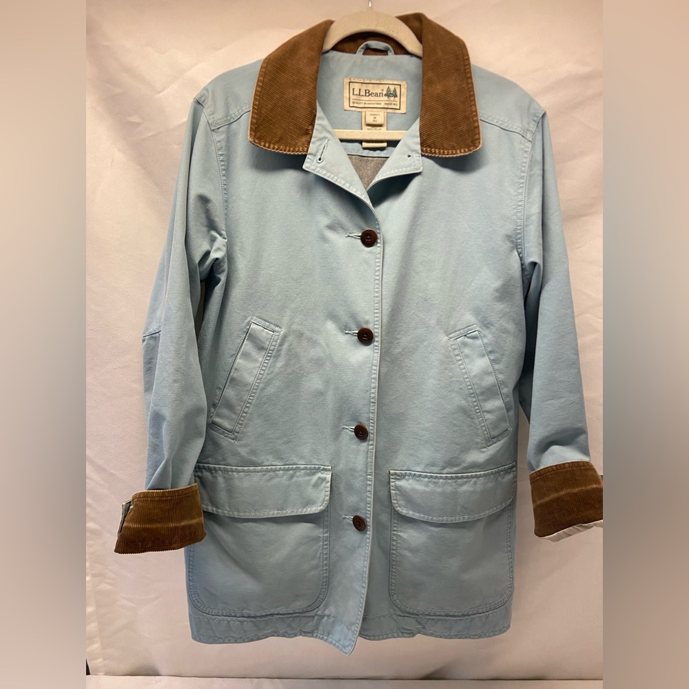 LL Bean women field coat / barn chore jacket, light blue, size M, corduroy trim